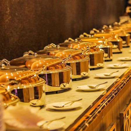 Aurora Banquet And Hotel チラウ エクステリア 写真